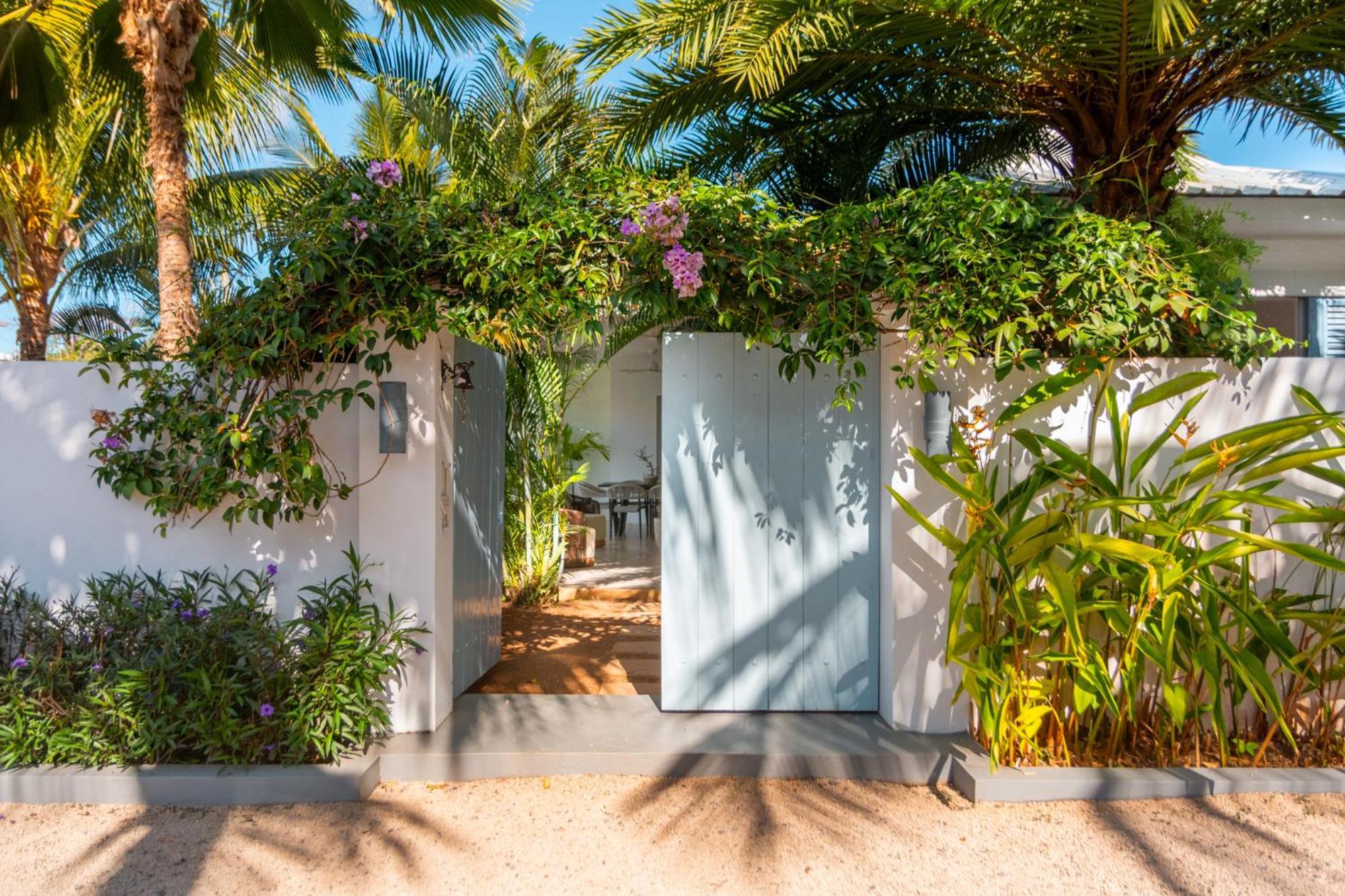 Le Mandala Moris Guesthouse Pointe Aux Canonniers Grand Baie Zewnętrze zdjęcie